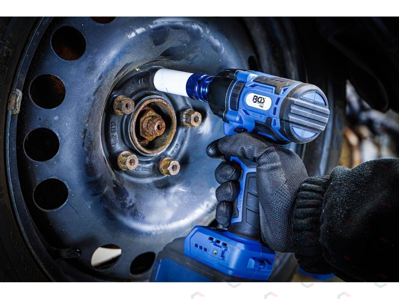 Akumuliatorinis smūginis veržliaraktis | be šepetėlių | 400 Nm | 18 V | be baterijos (7362) 2