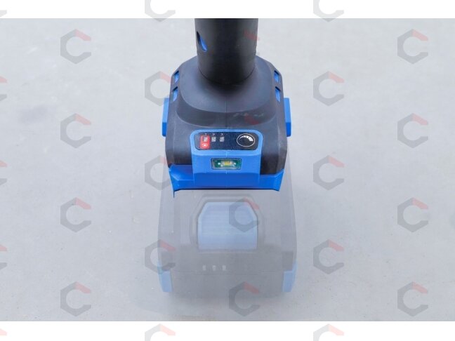 Akumuliatorinio smūginio veržliasukio rinkinys | 3/4" | 18 V | 1200 Nm (7391) 2 Akumuliatorinio smūginio veržliasukio rinkinys | 3/4" | 18 V | 1200 Nm (7391) 2