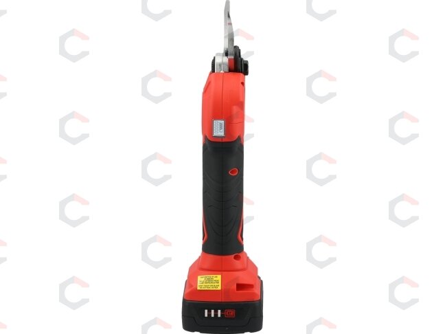 Akumuliatorinis sekatorius 18V | 30 mm | 2AH (YT-828380) 3 Akumuliatorinis sekatorius 18V | 30 mm | 2AH (YT-828380) 3