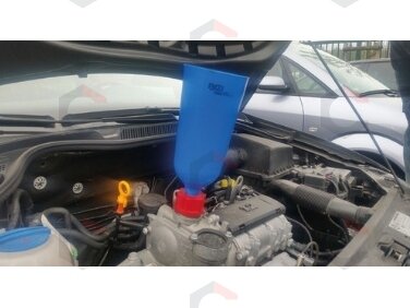 Alyvos piltuvas su bajonetiniu adapteriu | VAG, Mercedes-Benz, BMW, Porsche, Volvo (8899) 4 Alyvos piltuvas su bajonetiniu adapteriu | VAG, Mercedes-Benz, BMW, Porsche, Volvo (8899) 4