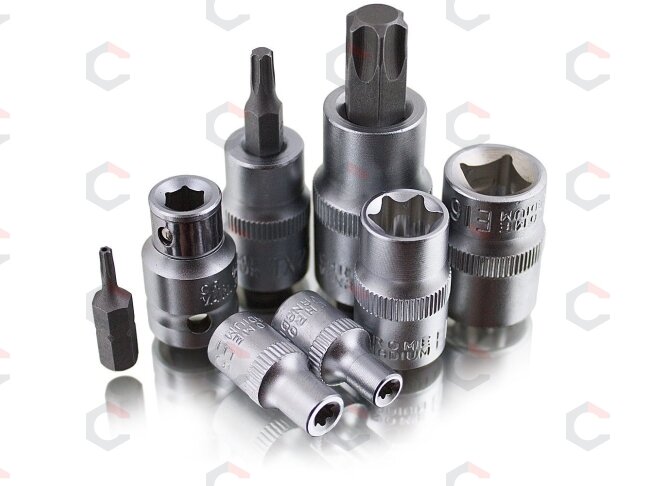 Antgalių ir galvučių rinkinys | E-Star E4-E20 / T8-T55 | 6.3 mm (1/4") / 10 mm (3/8") / 12,5 mm (1/2") | 30 vnt. (SK-TS30) 1 Antgalių ir galvučių rinkinys | E-Star E4-E20 / T8-T55 | 6.3 mm (1/4") / 10 mm (3/8") / 12,5 mm (1/2") | 30 vnt. (SK-TS30) 1