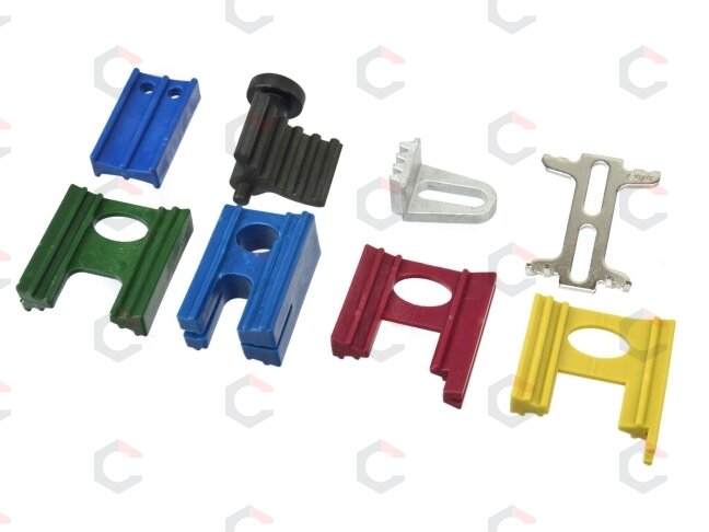 Fiksavimo įtaisų komplektas | tinkantis daugeliui automobilių | 8 vnt. (SK3413) Fiksavimo įtaisų komplektas | tinkantis daugeliui automobilių | 8 vnt. (SK3413)
