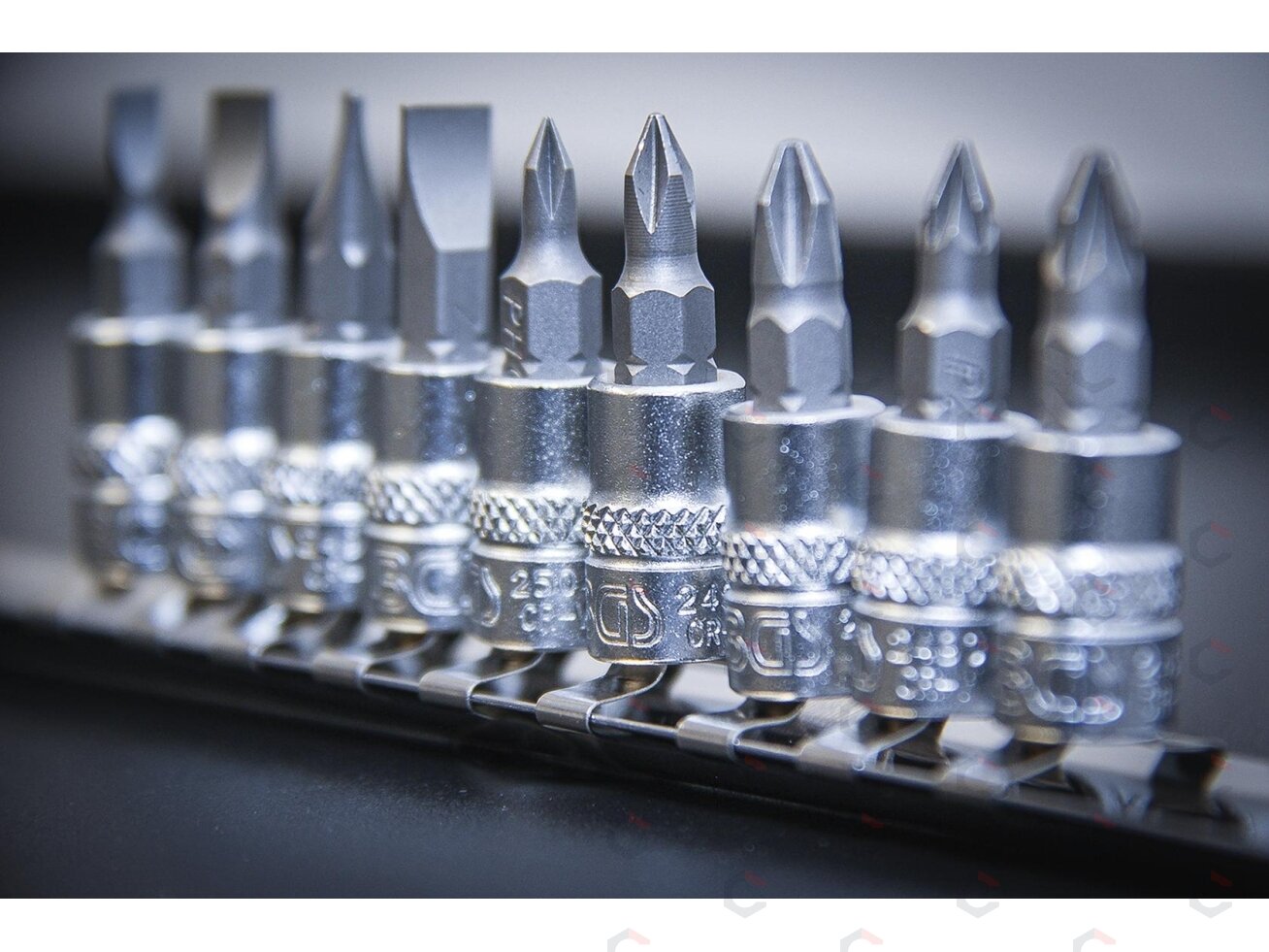 Įpresuotų antgalių rinkinys | 6.3 mm (1/4") plokšti SL, kryžminiai PH / PZ | 12 vnt.. (2163) 5 Įpresuotų antgalių rinkinys | 6.3 mm (1/4") plokšti SL, kryžminiai PH / PZ | 12 vnt.. (2163) 5
