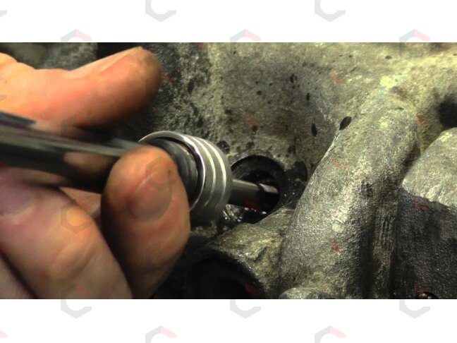 Kaitinimo žvakių išėmimo ir jų sriegio remonto/atnaujinimo rinkinys | 16 vnt. (SX0408) 4 Kaitinimo žvakių išėmimo ir jų sriegio remonto/atnaujinimo rinkinys | 16 vnt. (SX0408) 4