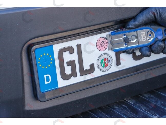 Lipdukų grandiklis | 40 mm | su 6 metaliniais gramdymo peiliukais (70911) 1 Lipdukų grandiklis | 40 mm | su 6 metaliniais gramdymo peiliukais (70911) 1