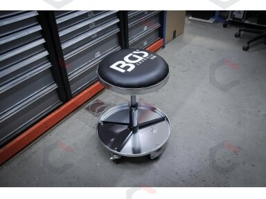 Mechaninė / pneumatinė kėdutė su 5 ratukais | Ø 360 mm (8388) Mechaninė / pneumatinė kėdutė su 5 ratukais | Ø 360 mm (8388)