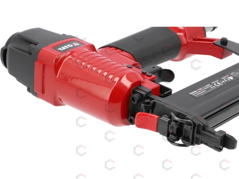 Pneumatinis kabiamūšis | kabės 16–40 mm, vinys 10–40 mm | 0,8 MPa (YT-09206) 1 Pneumatinis kabiamūšis | kabės 16–40 mm, vinys 10–40 mm | 0,8 MPa (YT-09206) 1