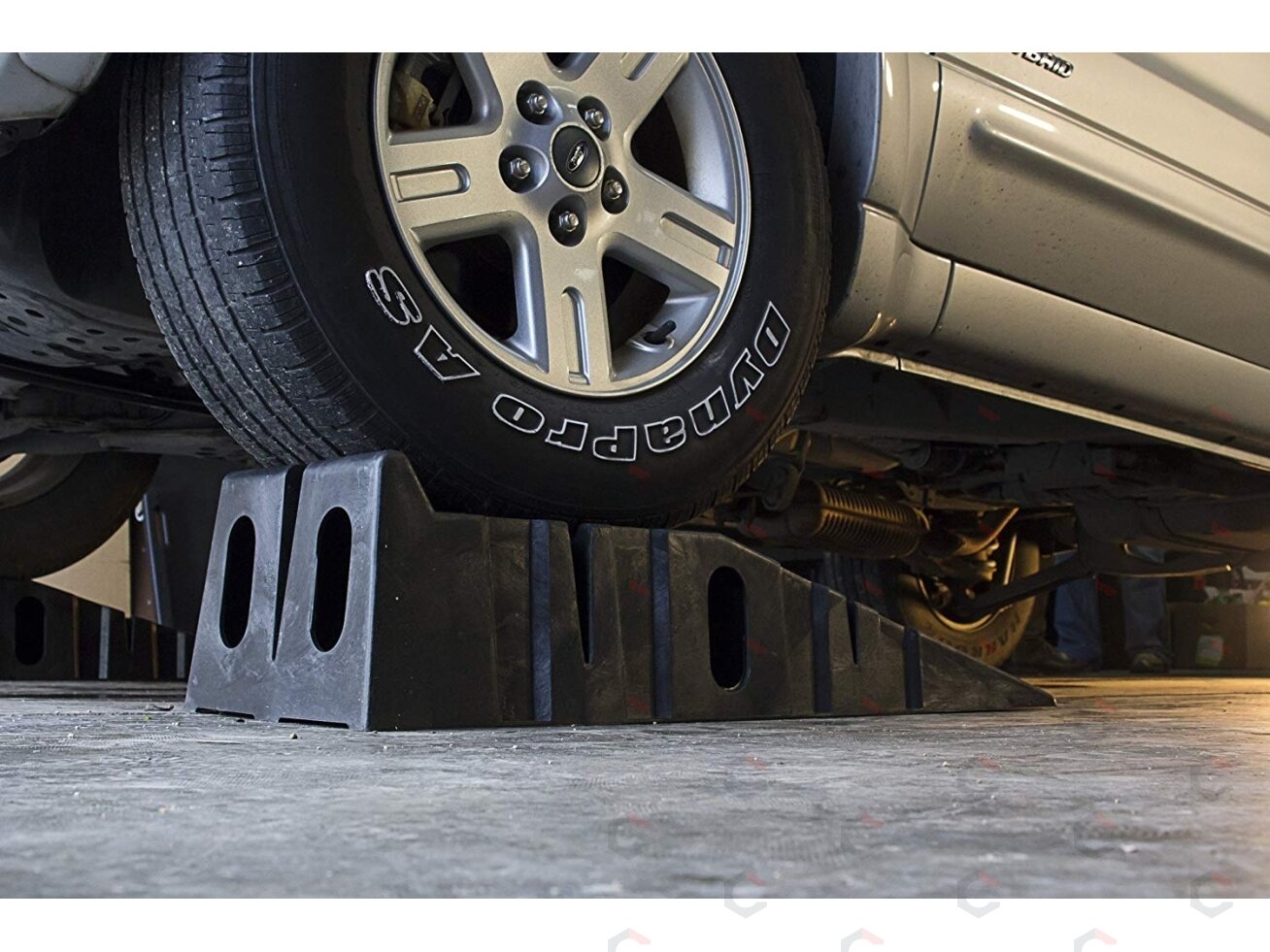 Rampa automobiliui | iki 2.5 ton x 2 | 90x32x22 cm | 2 vnt. (CR25) 2 Rampa automobiliui | iki 2.5 ton x 2 | 90x32x22 cm | 2 vnt. (CR25) 2