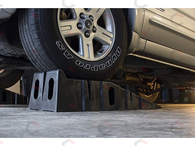 Rampa automobiliui | iki 2.5 ton x 2 | 90x32x22 cm | 2 vnt. (CR25) 2 Rampa automobiliui | iki 2.5 ton x 2 | 90x32x22 cm | 2 vnt. (CR25) 2