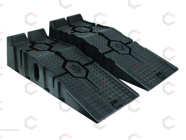 Rampa automobiliui | iki 2.5 ton x 2 | 90x32x22 cm | 2 vnt. (CR25) Rampa automobiliui | iki 2.5 ton x 2 | 90x32x22 cm | 2 vnt. (CR25)