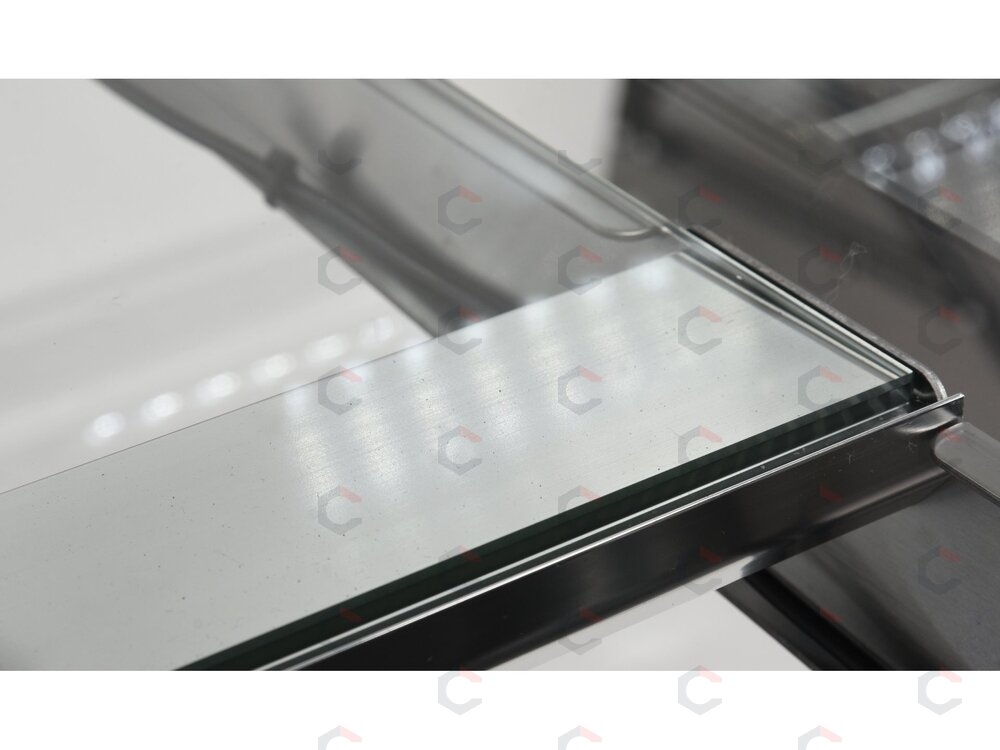 Šaldymo vitrina | 350 l | juoda (YG-05040) 7 Šaldymo vitrina | 350 l | juoda (YG-05040) 7