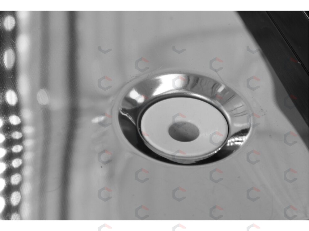 Šaldymo vitrina | 400 l | juoda (YG-05068) 7 Šaldymo vitrina | 400 l | juoda (YG-05068) 7
