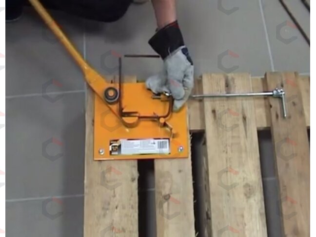 Staklės armatūros lankstymui rankinės | 35x15 mm | 6-8 mm (49805) 2 Staklės armatūros lankstymui rankinės | 35x15 mm | 6-8 mm (49805) 2