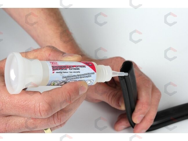 Superglue klijai | Vidutinis klampumas | Buteliukas su stovu 25 g (80607) Superglue klijai | Vidutinis klampumas | Buteliukas su stovu 25 g (80607)