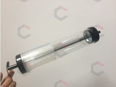 Švirkštas skystam tepalui skaidrus sugraduotas | lanksti žarnelė | 500 ml (S144C) 1 Švirkštas skystam tepalui skaidrus sugraduotas | lanksti žarnelė | 500 ml (S144C) 1