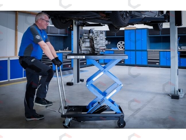 Transportavimo vežimas / žirklinis keltuvas | hidraulinis | 300 kg (11997) 1 Transportavimo vežimas / žirklinis keltuvas | hidraulinis | 300 kg (11997) 1