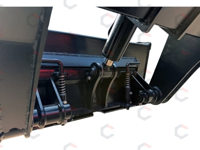 Mini vikšrinis krautuvas | 24,7 AG | 650 kg | Kubota D1105 (YT-86400) 12