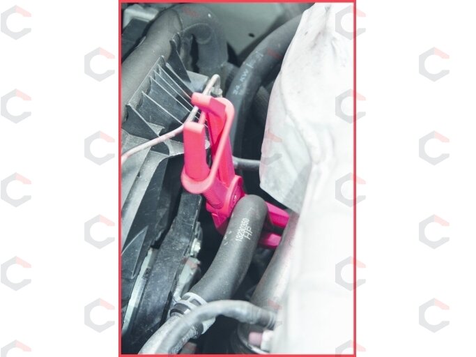 Žarnų užspaudimo replės lenktos 90° | Ø10, Ø15 ir Ø24 mm | 3 vnt. (MG50710) 2 Žarnų užspaudimo replės lenktos 90° | Ø10, Ø15 ir Ø24 mm | 3 vnt. (MG50710) 2